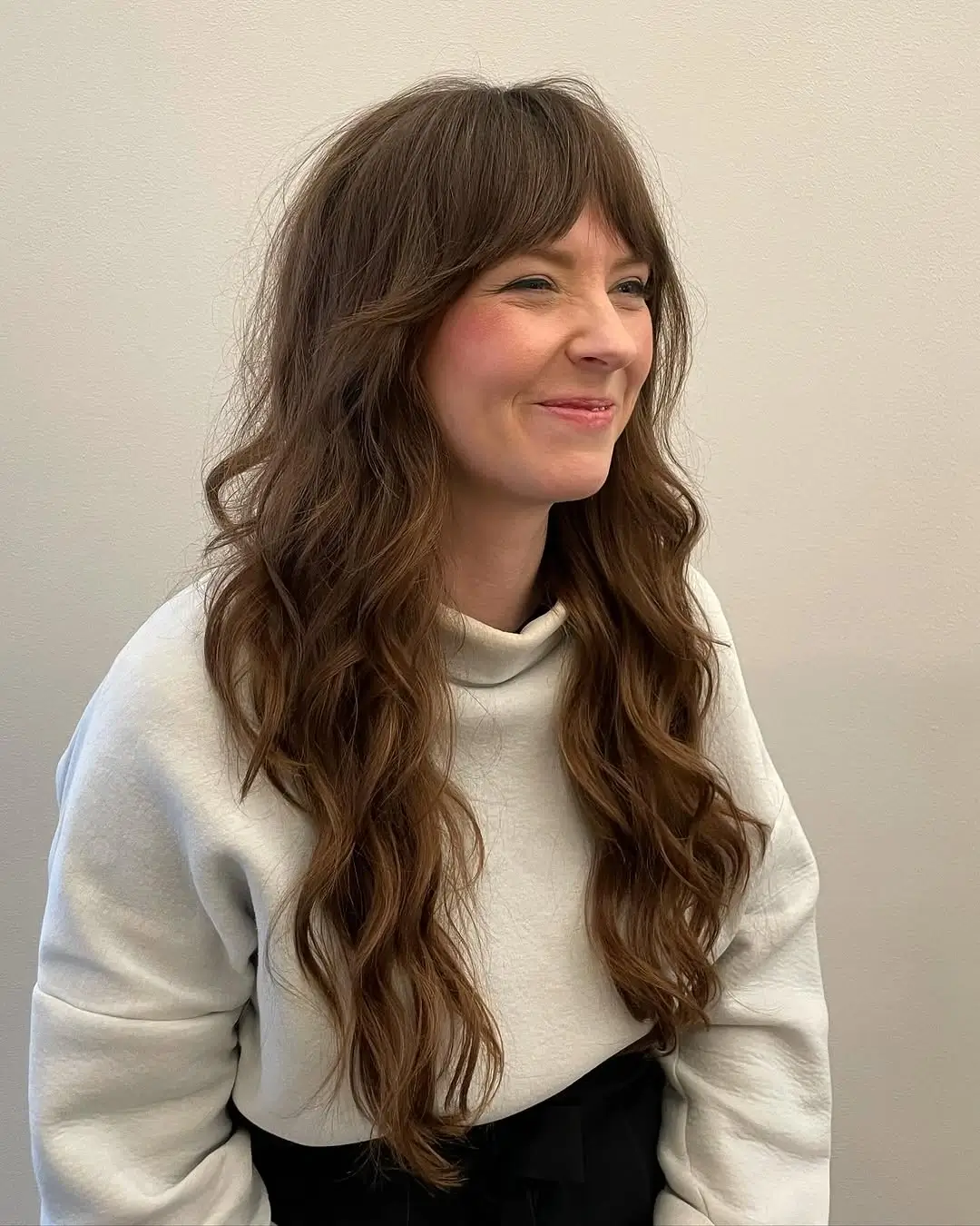 fall hairstyles for long hair 2026 Long Shag Waves With Soft Curtain Bangs