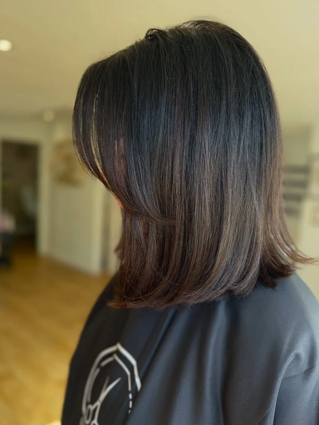 Fall hairstyles for short hair 2026 Glossy Straight Lob With Soft Curtain Layers