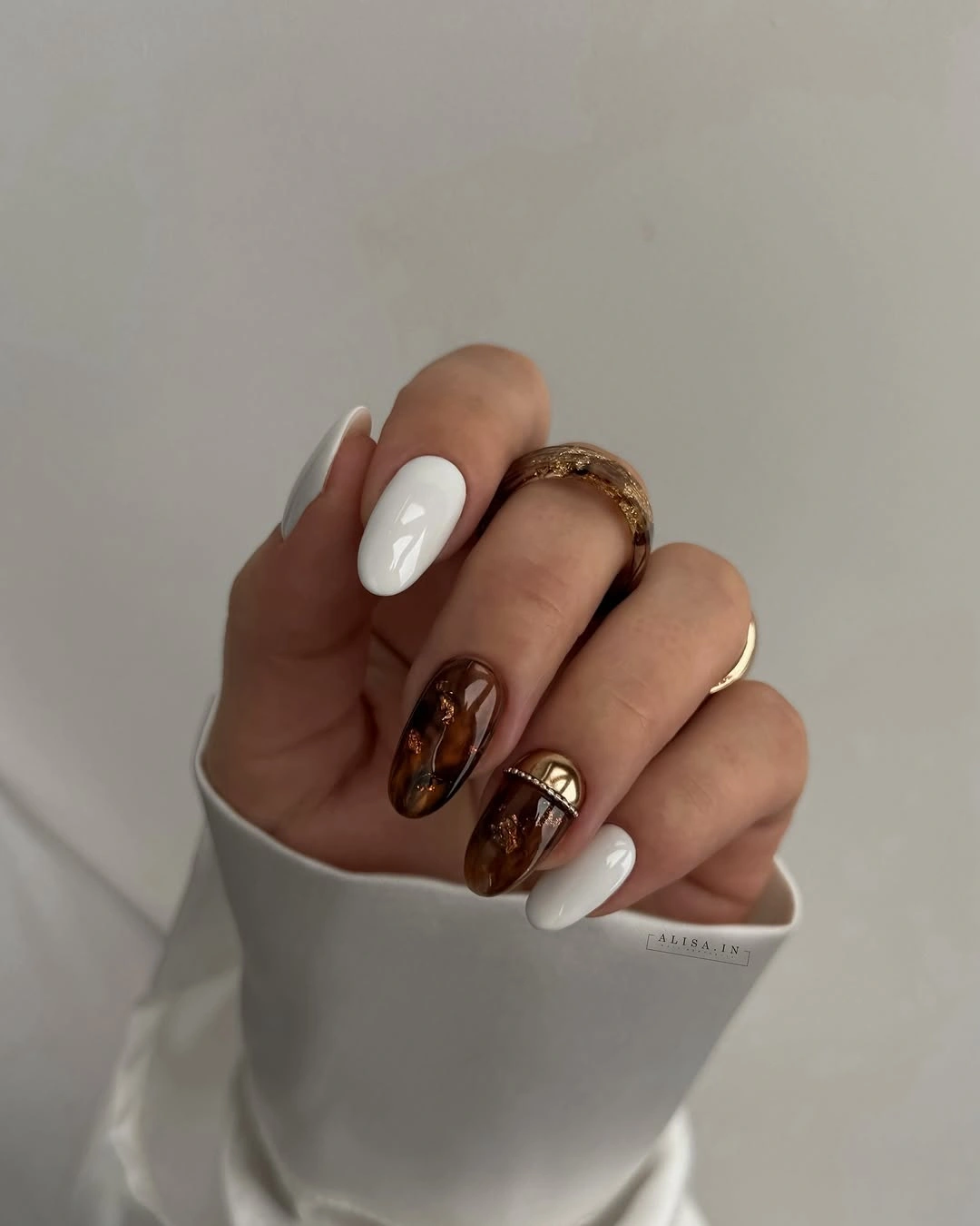 Fall Manicure 2026 White and Amber Marble with Gold Details