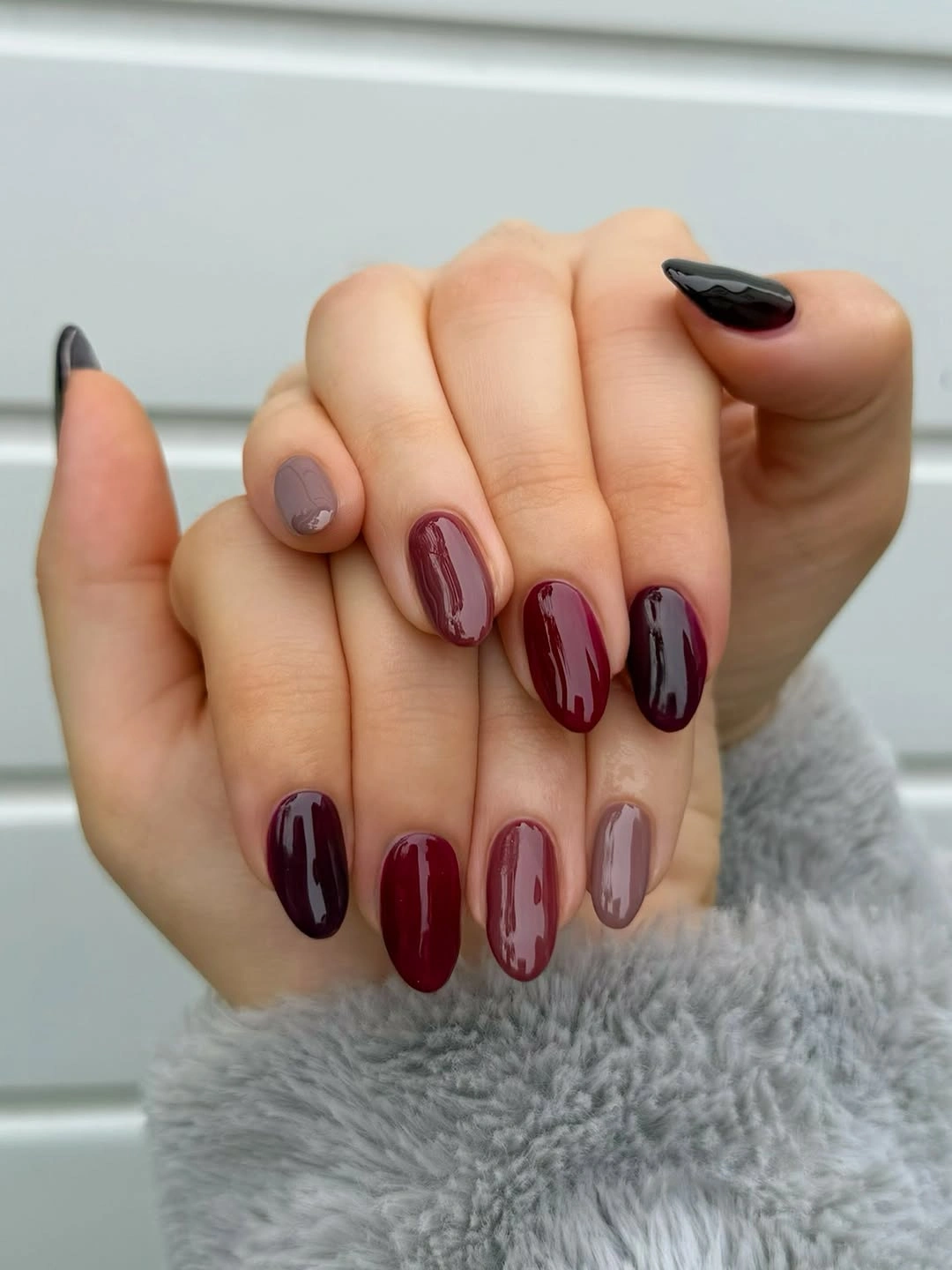 Fall Manicure 2026 Rich Burgundy and Taupe for Timeless Fall Elegance