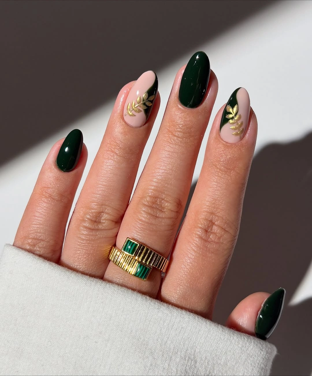 Fall nail art 2026 Deep Forest Green Nails with Luxurious Gold Leaves
