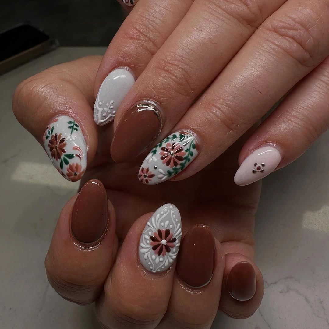 Fall Nail Designs for All Skin Tones 2026 Warm Floral Folk Art Nails With Cozy Handmade Charm