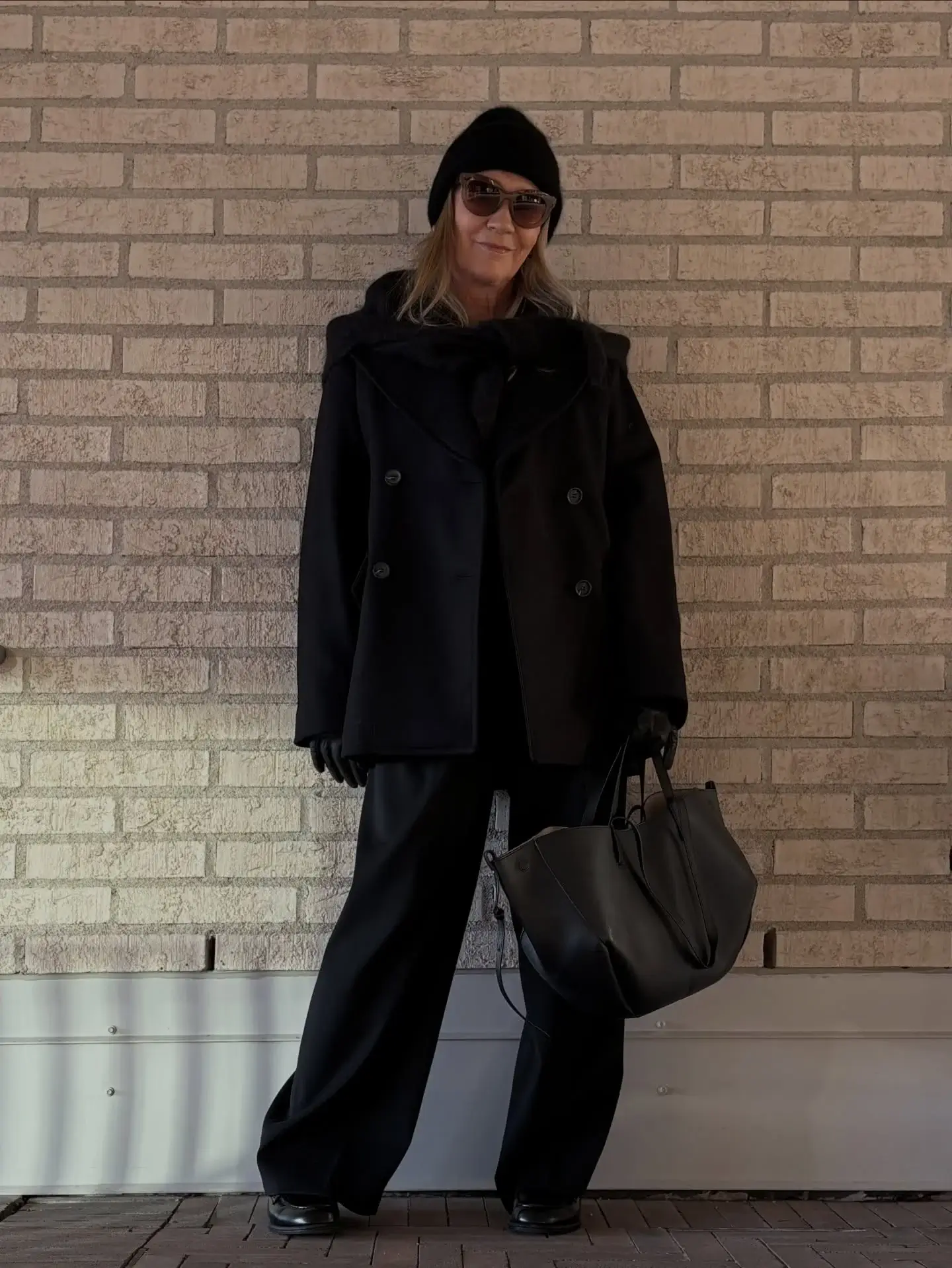 fall outfits with peacoat 2026 Monochrome Black Layers That Feel Timeless at Any Age