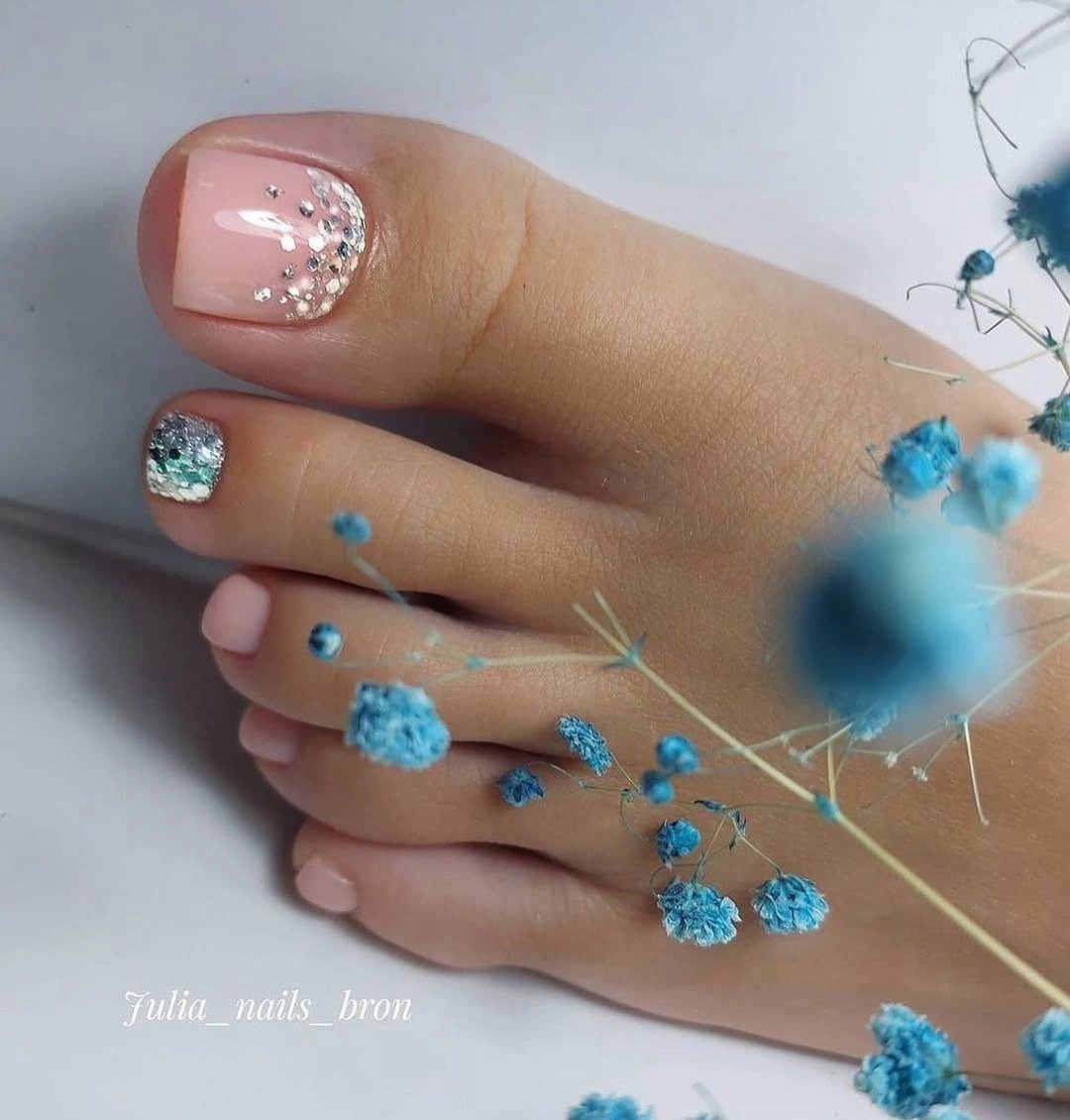 Fall pedicure ideas 2026 Soft Pink Sparkle for an Elegant Seasonal Glow