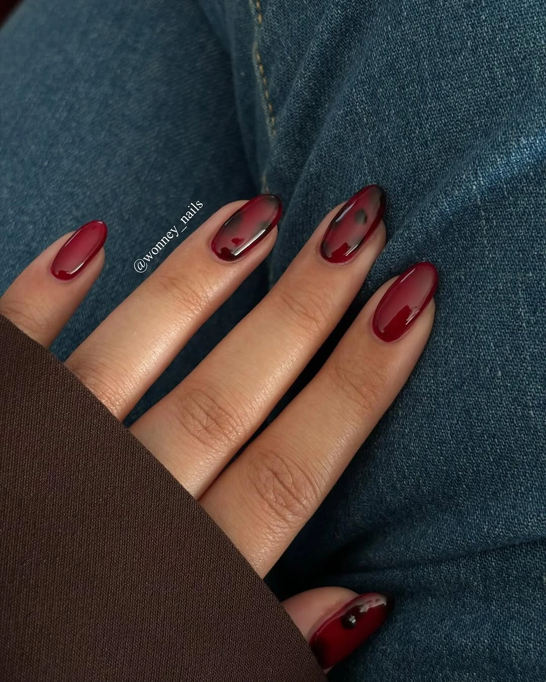 Fall red nails 2026 Glossy Wine Red Ombre Nails With Soft Gradient
