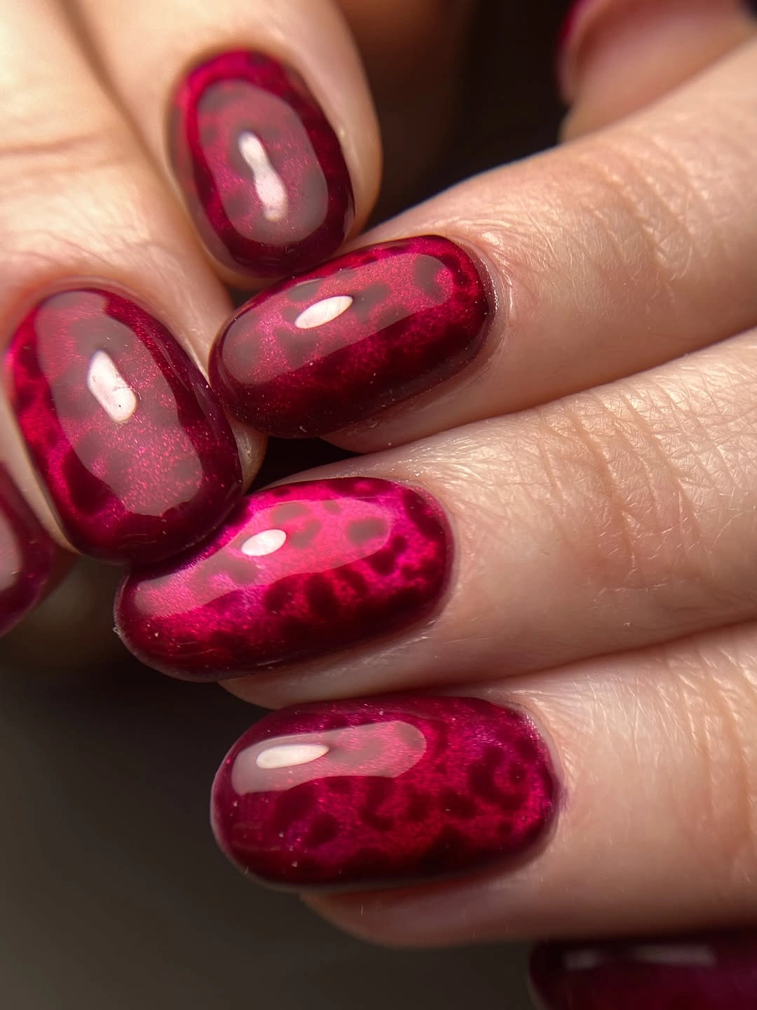 Fall red nails 2026 Magnetic Ruby Velvet Nails With Chrome Glow