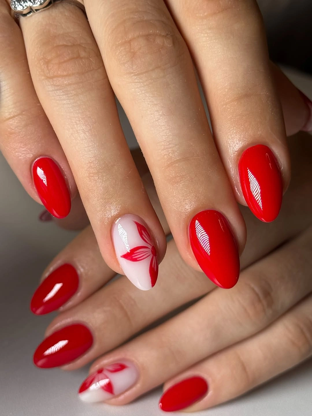 Fall red nails 2026 Bright Scarlet Floral Accent Nails