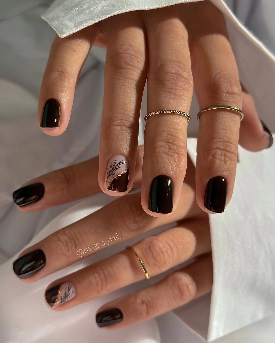 Fall short nails 2026 Dark Chocolate Botanical Accent Nails