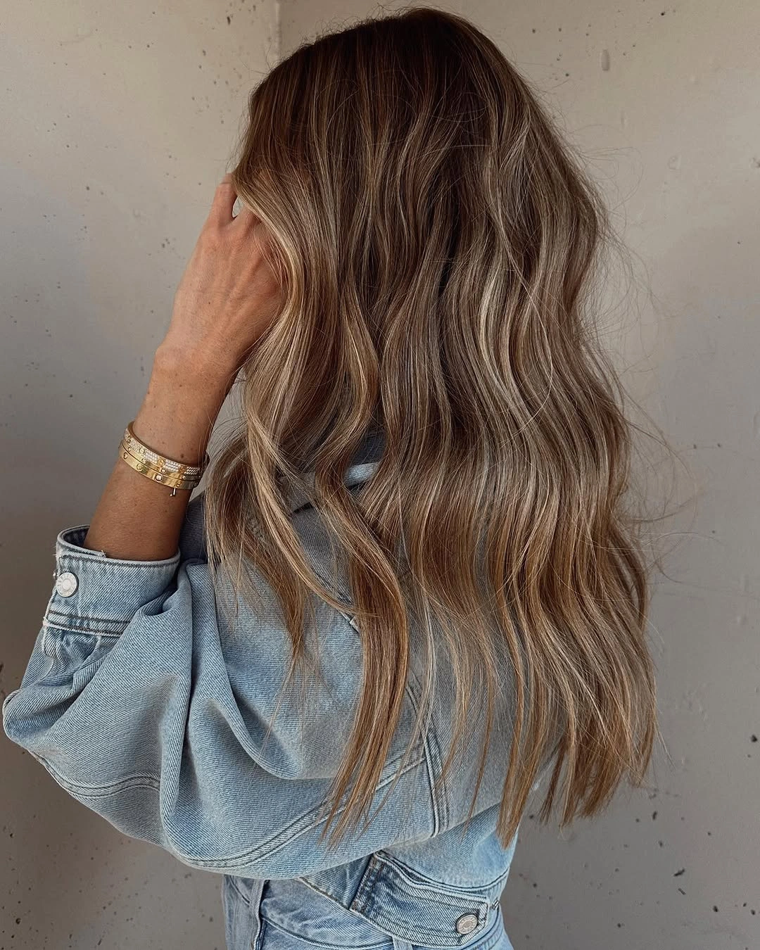 full head babylights blonde on brown hair Soft Beige Babylights With Effortless Beachy Dimension