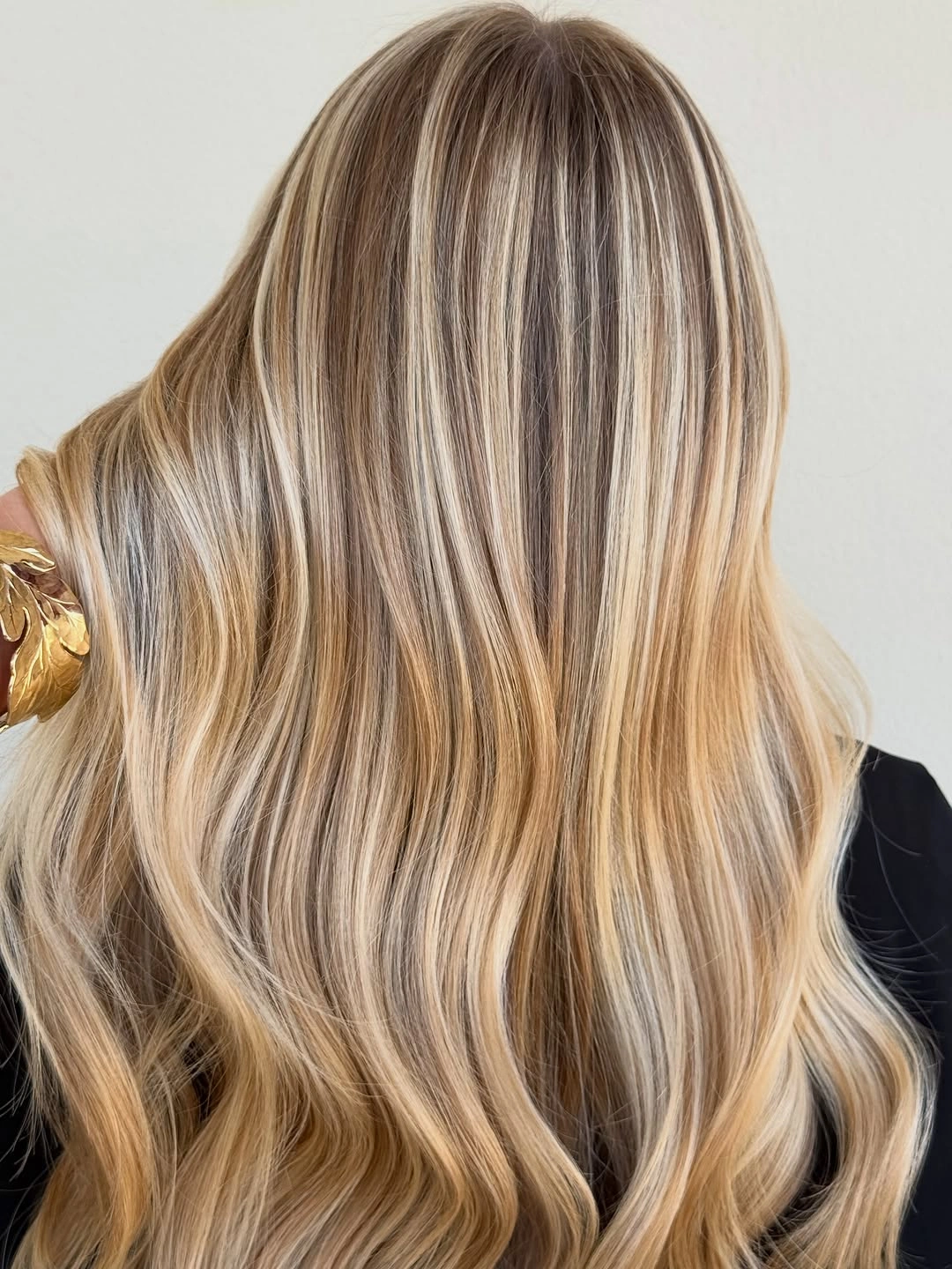 Hair Lowlights Color Ideas and Inspiration Golden Blonde With Natural Shadow Lowlights