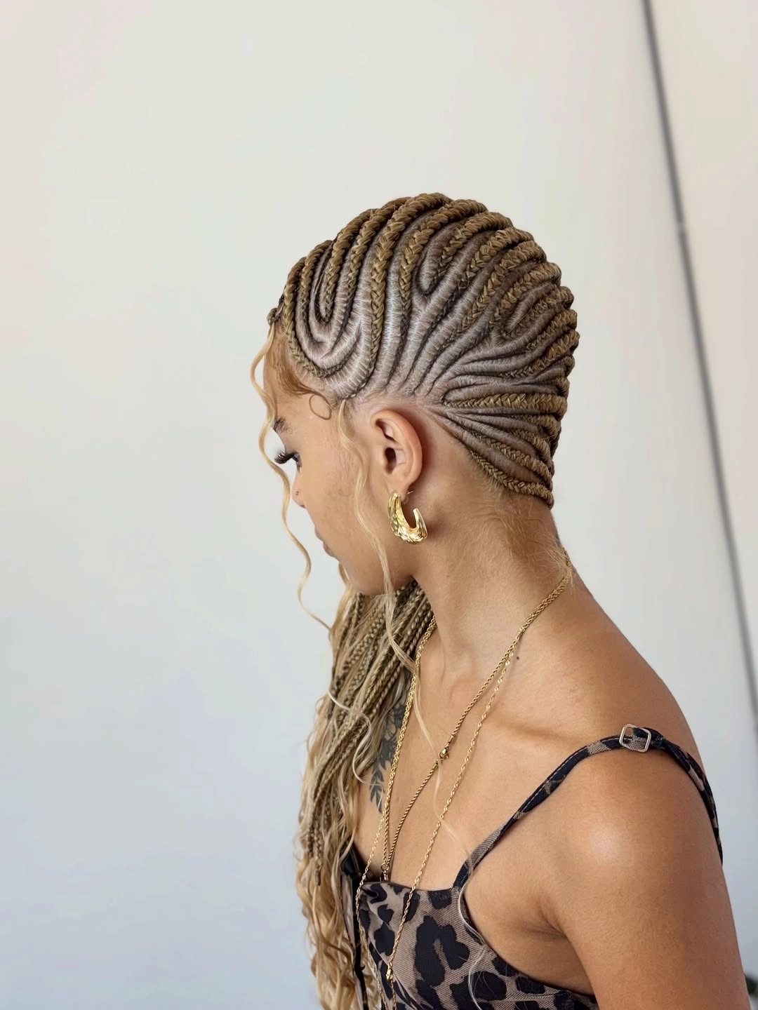 lemonade braid hairstyle Precision Stitch Lemonade Braids With a Sculpted Side Sweep