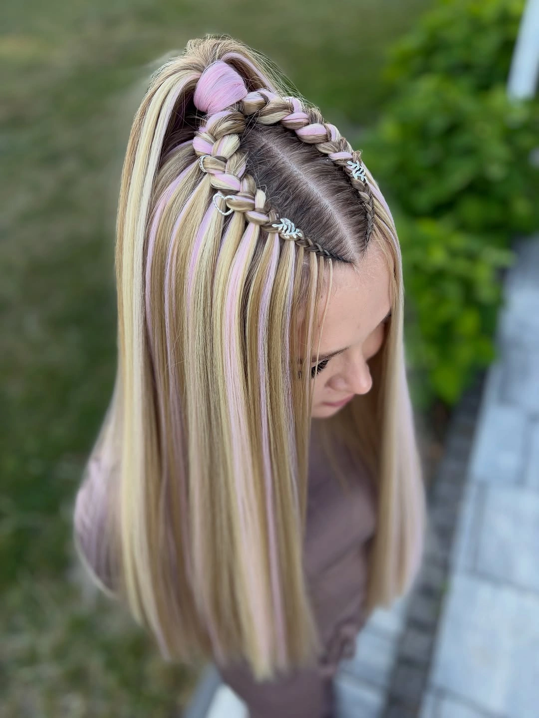 lemonade braid hairstyle Half-Up Lemonade Braids With Soft Pink Blonde Accents