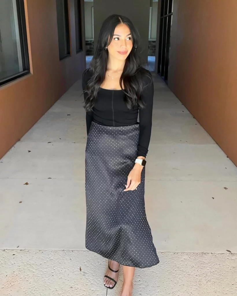 Midi Skirt Fall Outfit 2026 – 21 Chic and Effortless Outfit Ideas to Wear This Season