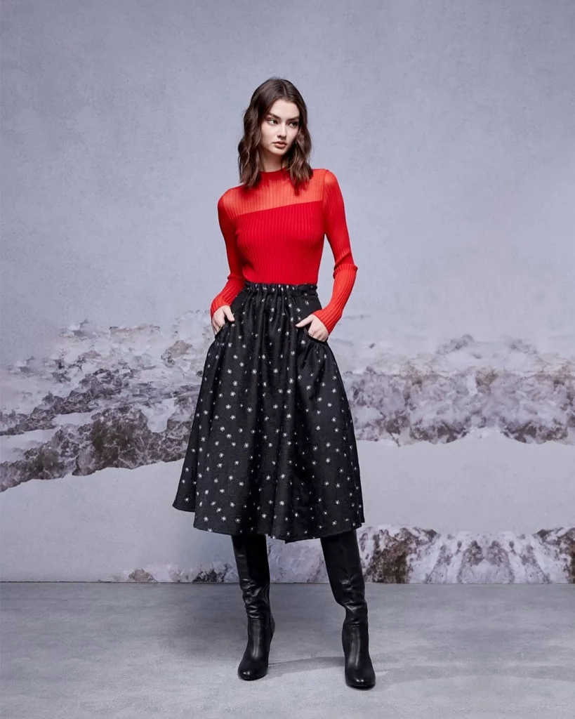 Midi Skirt Fall Outfit 2026 – 21 Chic and Effortless Outfit Ideas to Wear This Season