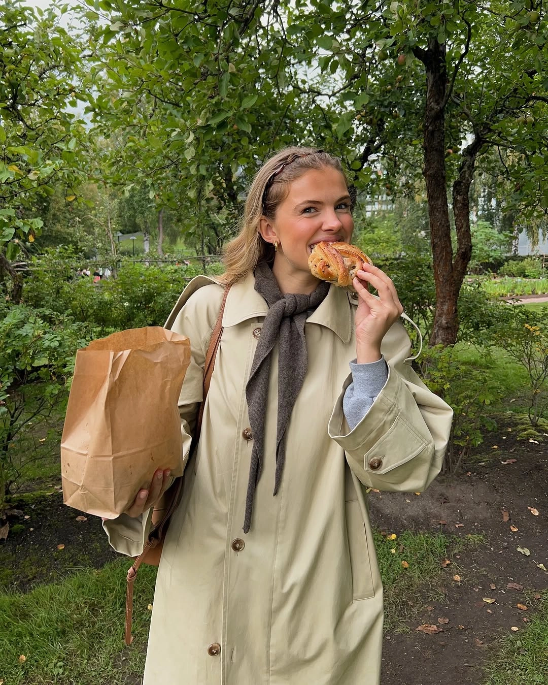 September fashion trends 2026 Lightweight Trench Coats Make Everyday Moments Feel Chic