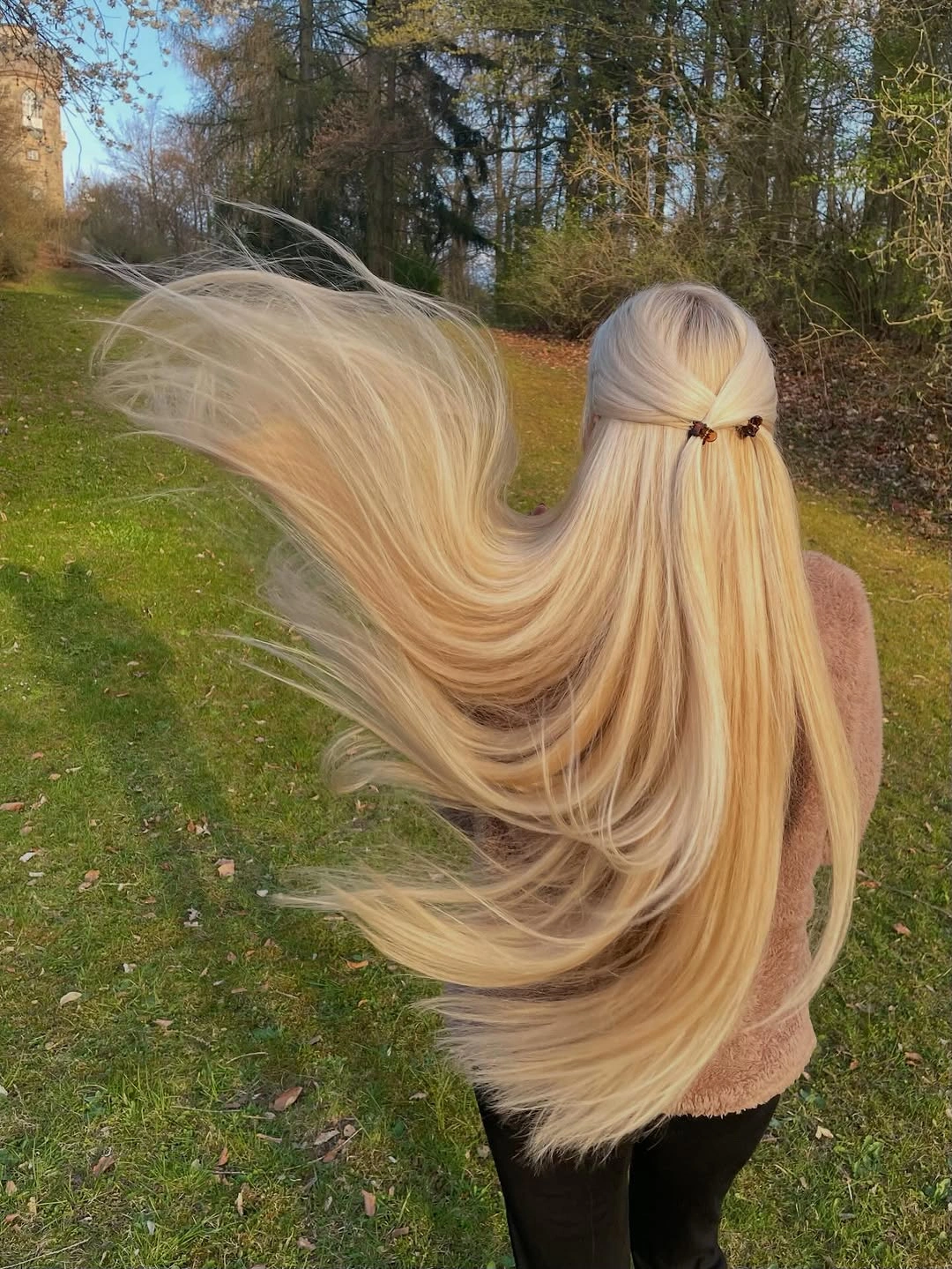 September hairstyles ideas 2026 Silky Platinum Half-Up Style with Flowing Length