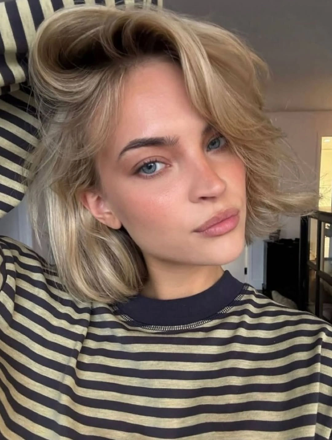 September hairstyles ideas 2026 Voluminous Blonde Bob with a Soft Side Sweep