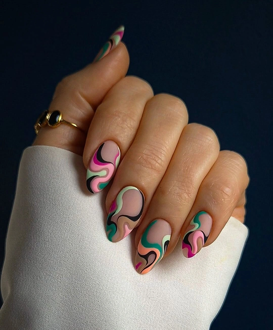 September Nail Art Ideas 2026 Retro Color Waves That Keep September Bright