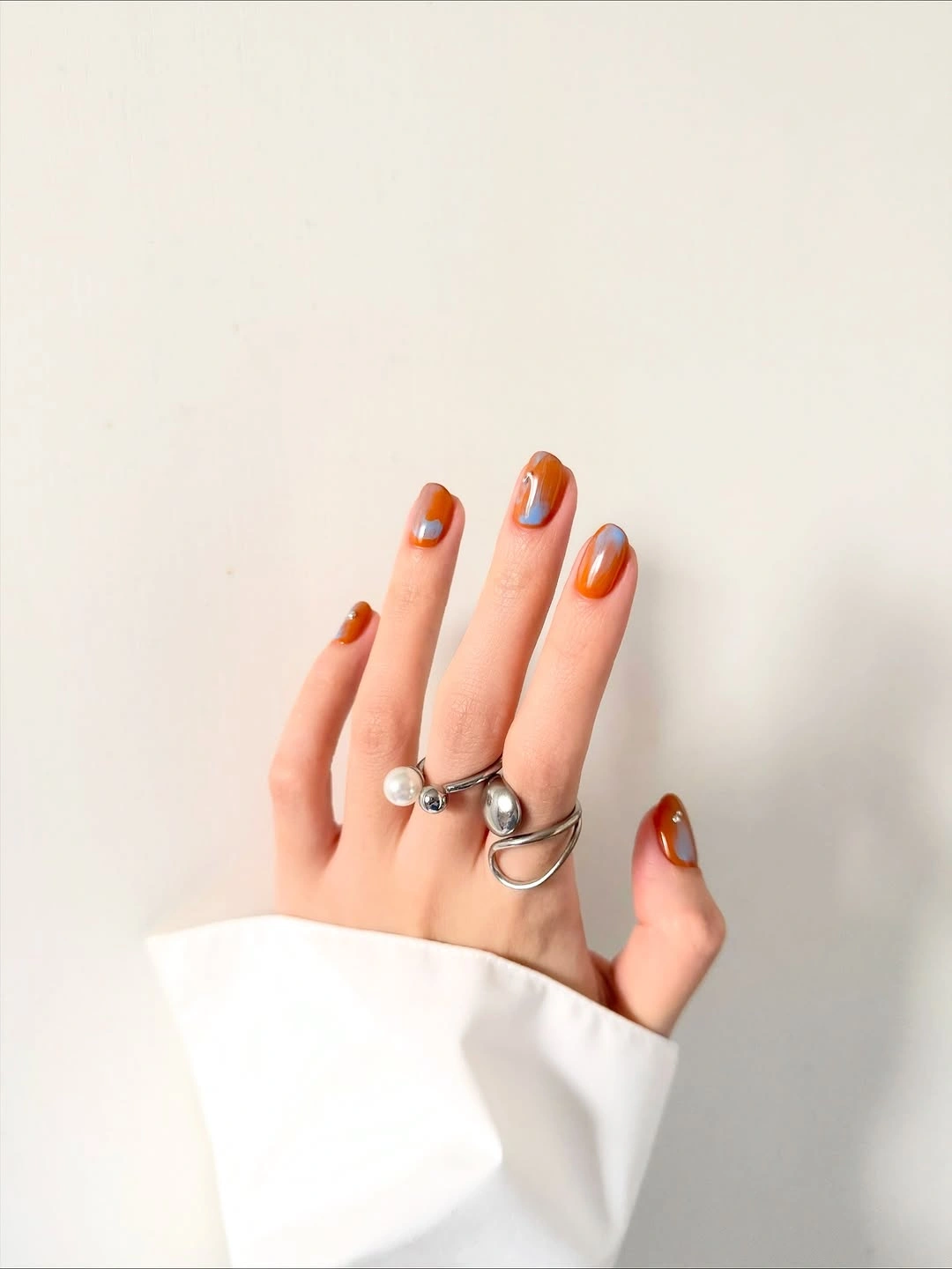 September nail designs 2026 Abstract Amber Color Blocking for Early Fall