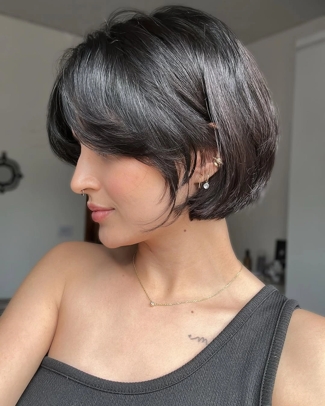 short bobbed hairstyle Rounded Italian Bob With Face-Framing Layers