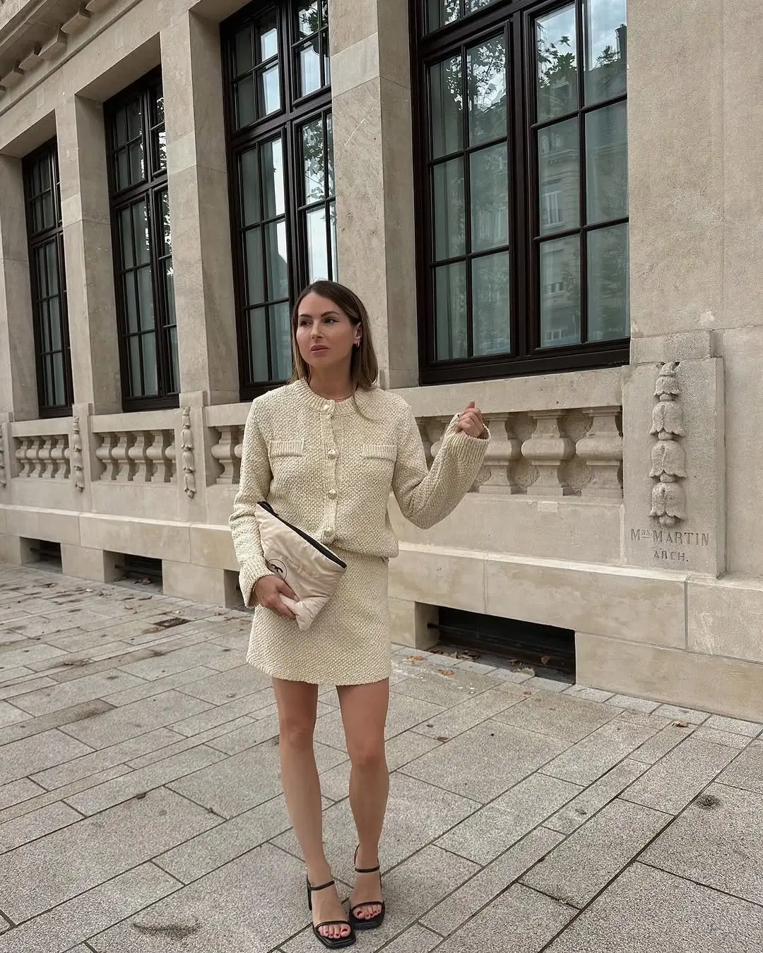 simple fall outfits 2026 Elegant Cream Tweed Set With Minimal Accessories