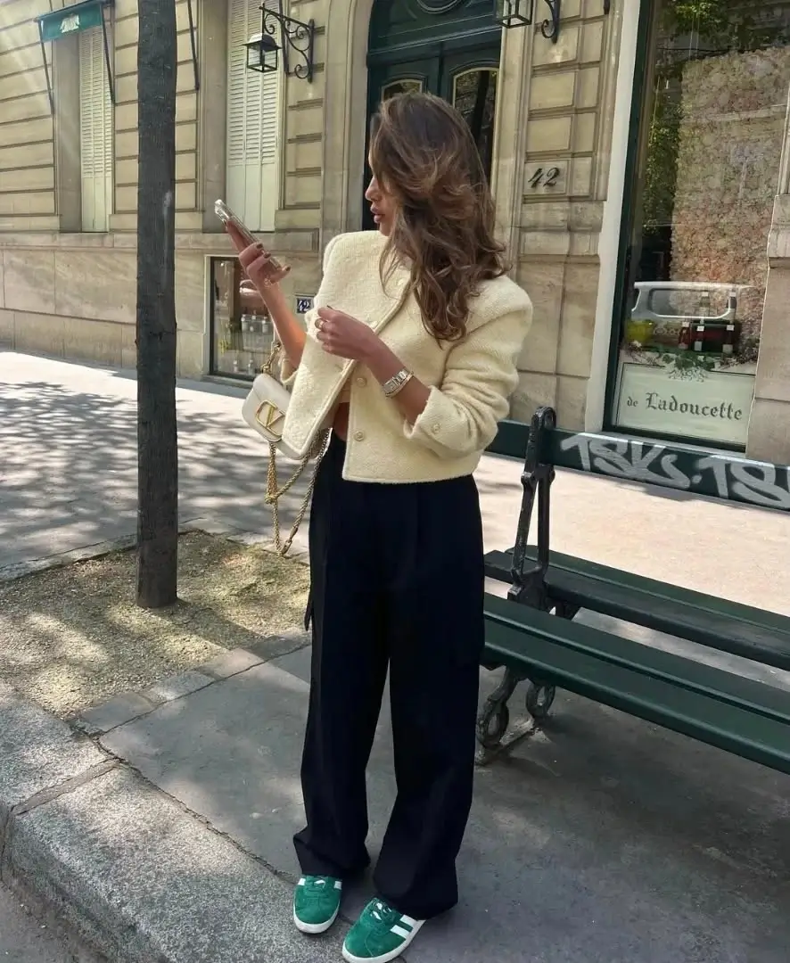 simple fall outfits 2026 Relaxed Blazer and Ballet Flats With Parisian Charm