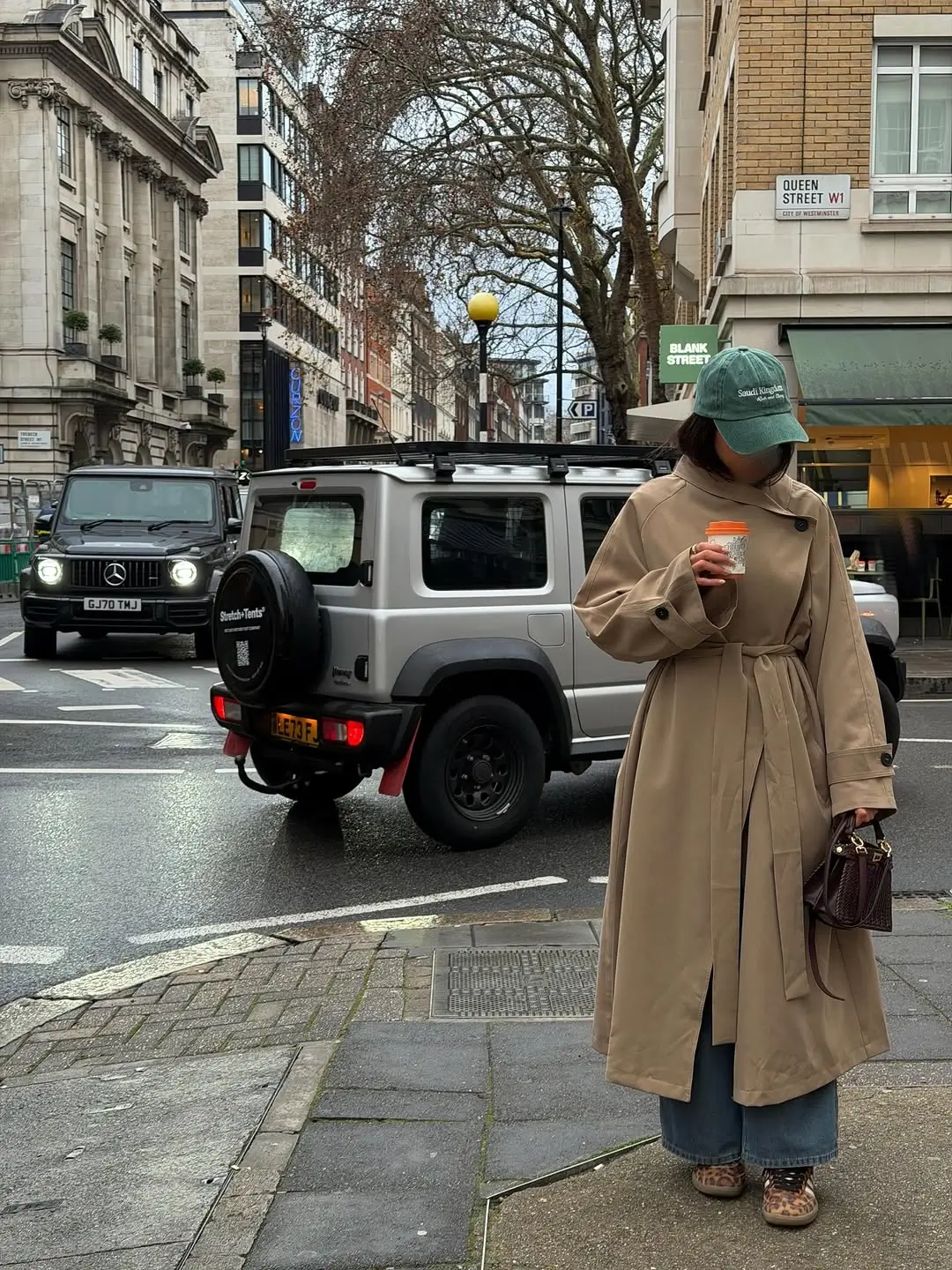 Trench coat fall outfits 2026 City Casual Comfort With an Oversized Belted Trench
