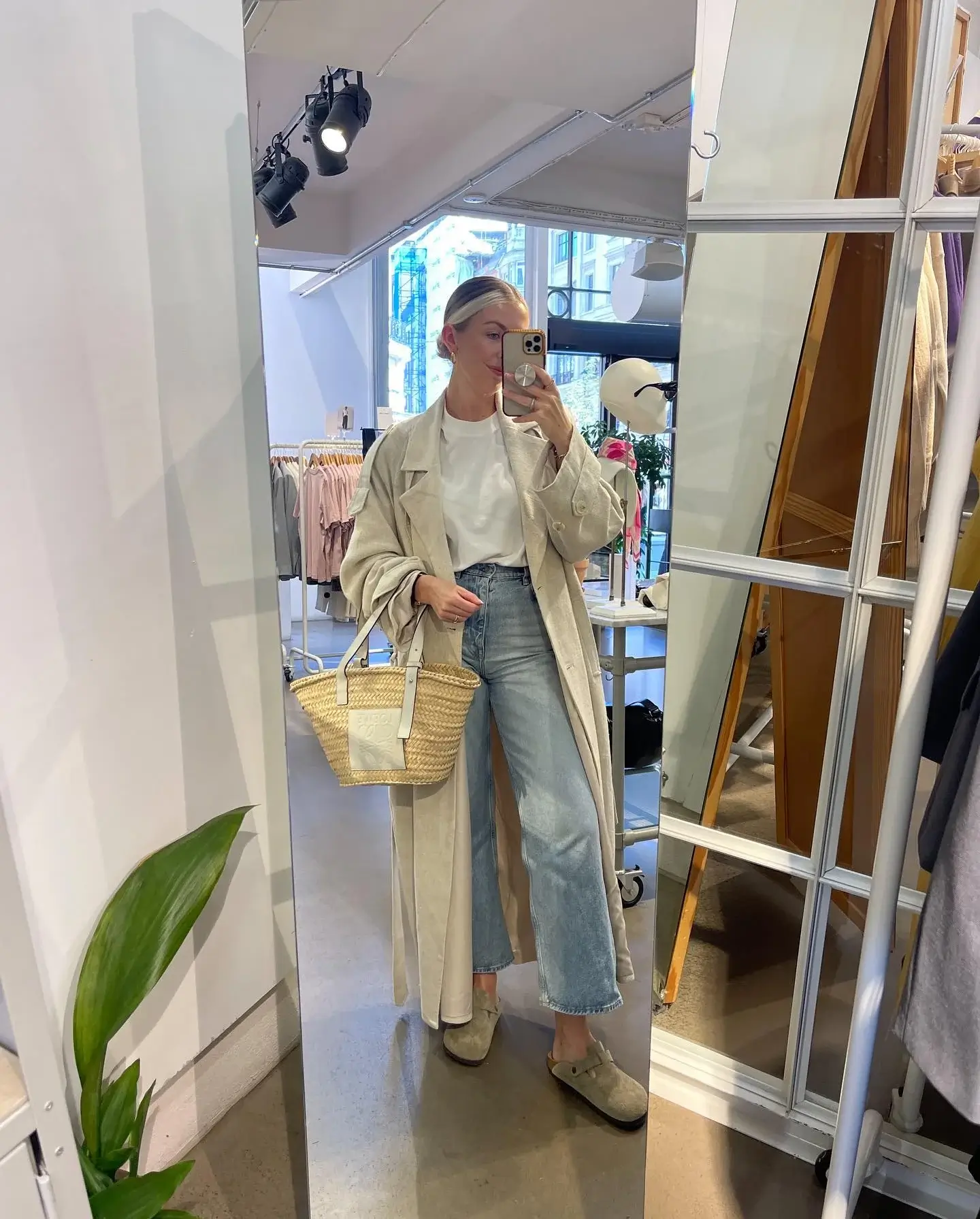 Trench coat fall outfits 2026 Soft Cream Neutrals for an Effortless Weekend Look