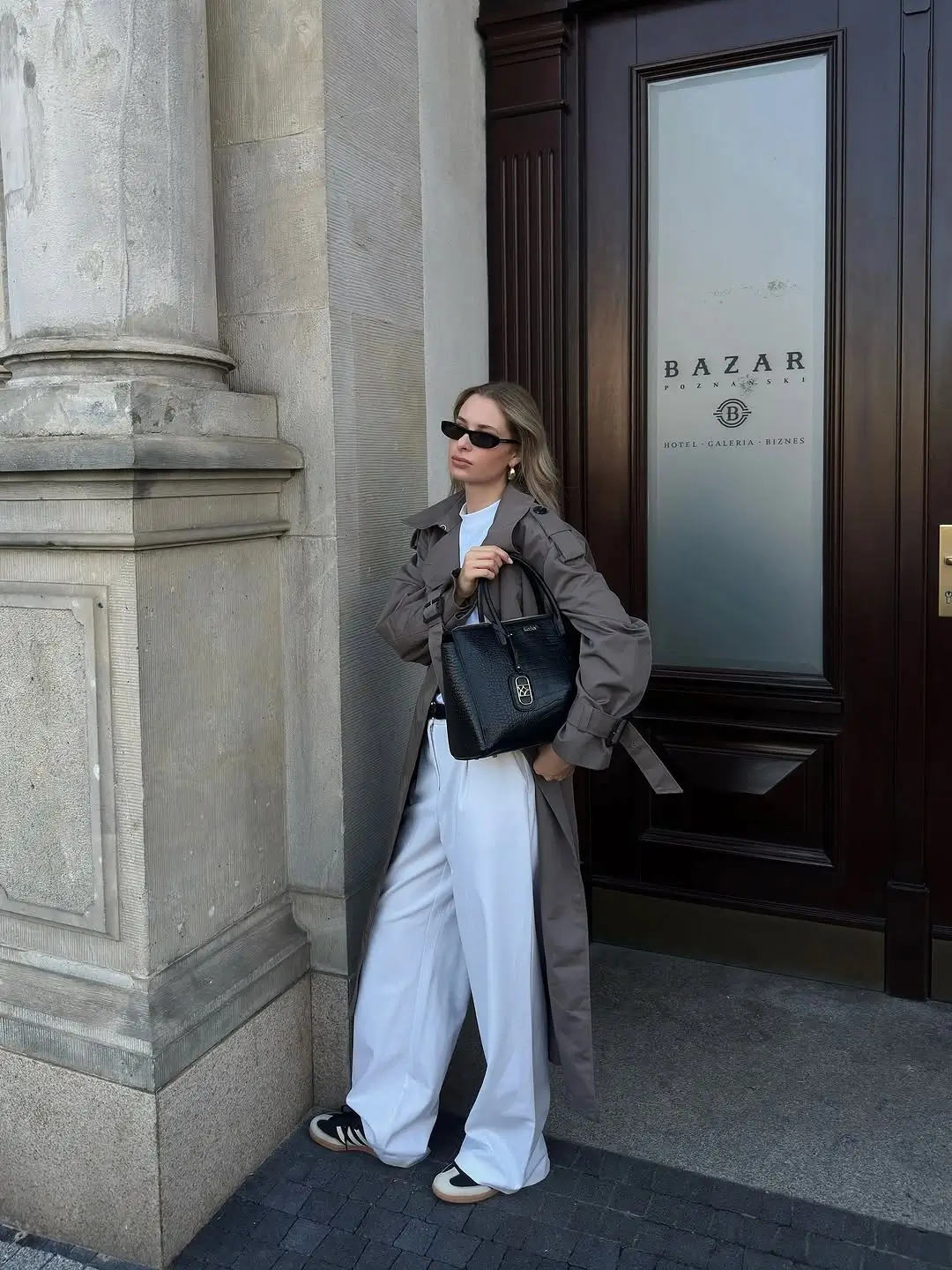 Trench coat fall outfits 2026 Grey Tailoring That Feels Quietly Luxurious