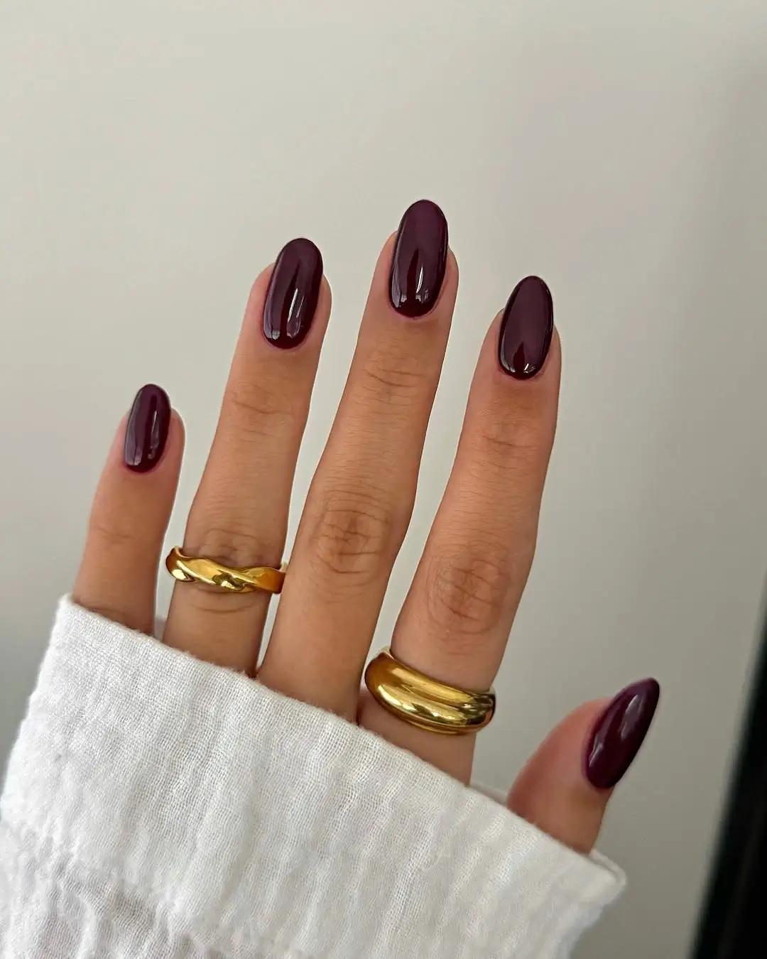 Dark fall nails 2026 Classic Black Cherry Gloss for Timeless Autumn Elegance