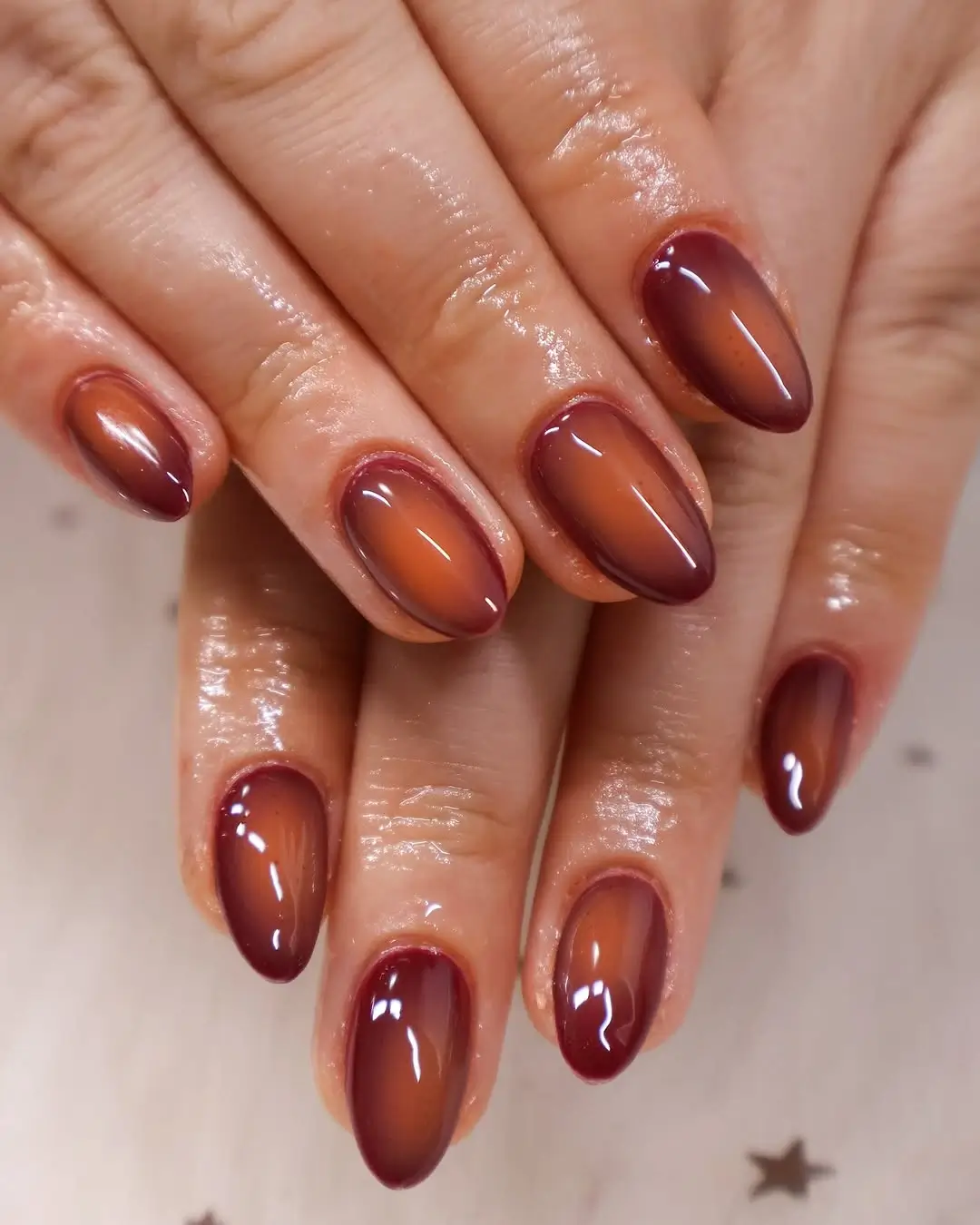 Early Fall Nails 2026 Soft Aura Burgundy Nails With a Glowing Autumn Finish