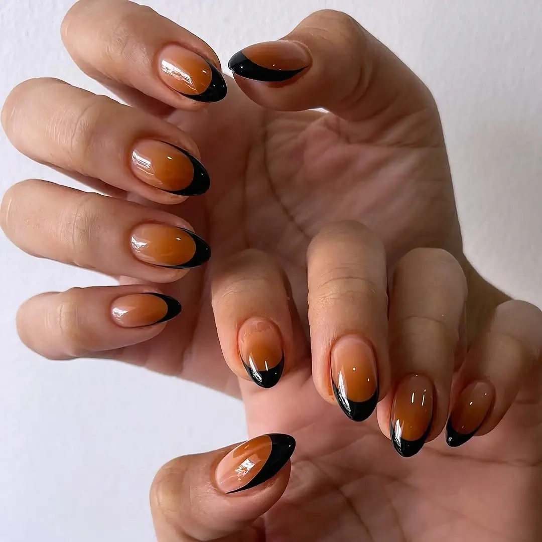 Early Fall Nails 2026 Amber Black French Tips With Modern Autumn Contrast