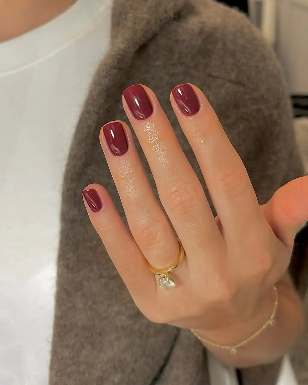 Early Fall Nails 2026 Classic Burgundy That Never Lets Me Down