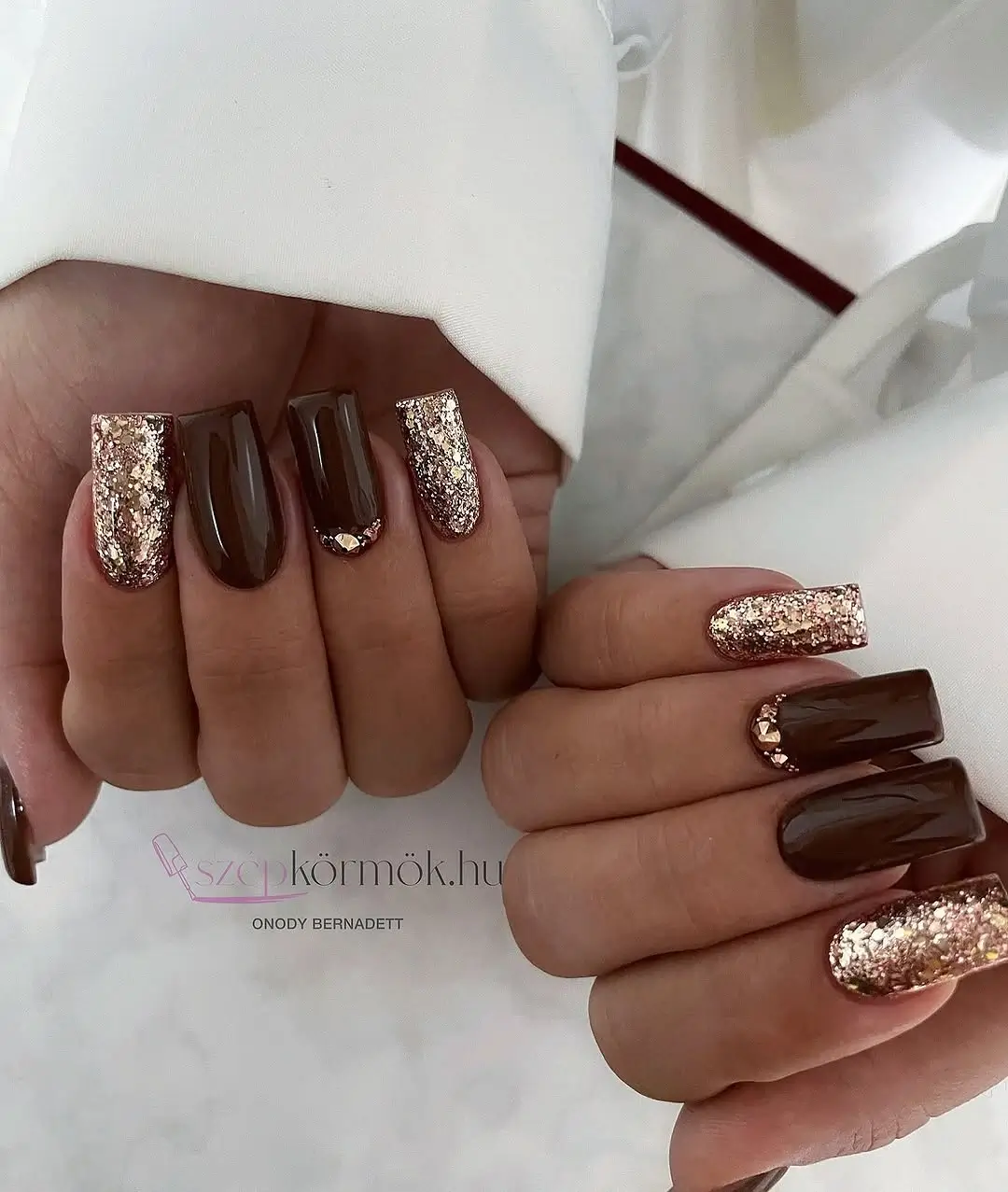 Early Fall Nails 2026 Chocolate Brown and Rose Gold Sparkle for Cozy Evenings