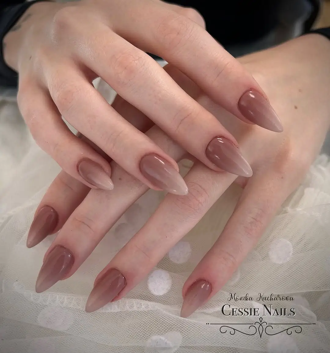 Early Fall Nails 2026 Milky Mocha Ombre for Effortless Everyday Style