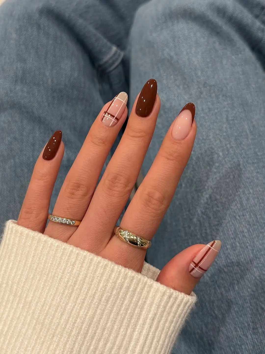 Early Fall Nails 2026 Brown Plaid Accents for Cozy Coffee Dates