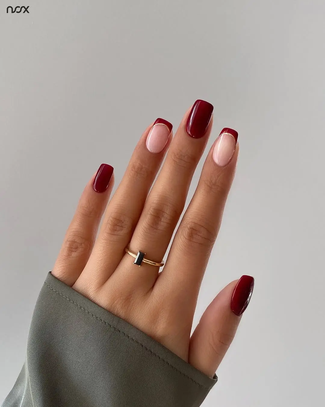 fall burgundy nails with design Short burgundy nails with minimal gold French tips