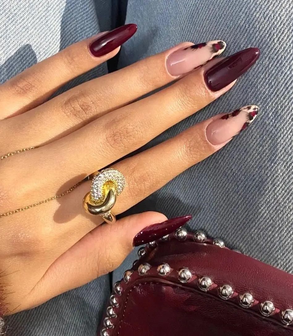fall burgundy nails with design Burgundy stiletto nails with abstract French tips