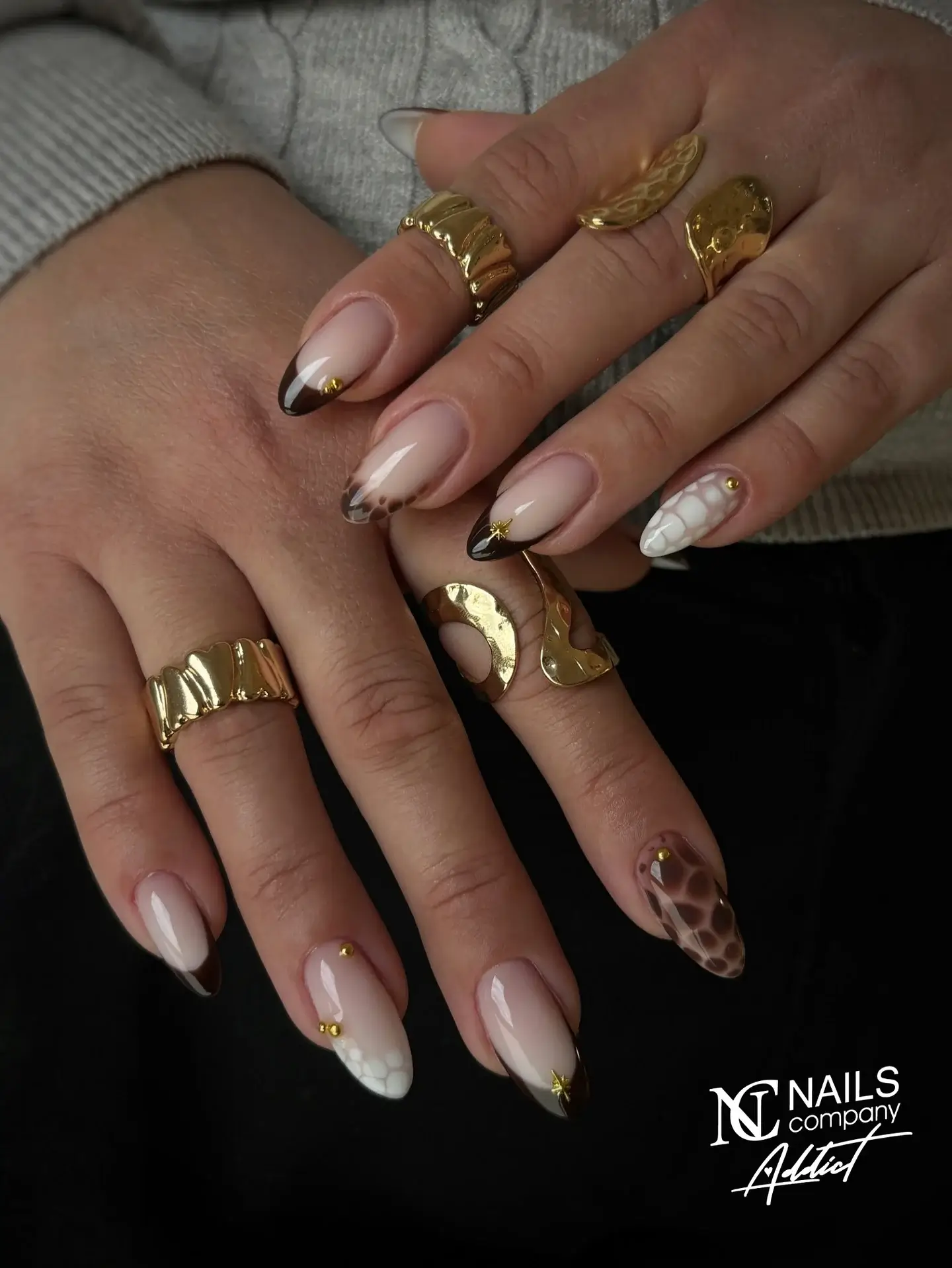 Fall French Nails 2026 Mixed Autumn French Nails with Luxe Accent Art