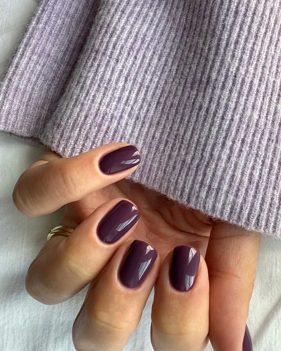 Fall manicure ideas 2026 Deep Plum Gloss Nails That Make Minimalism Feel Luxurious