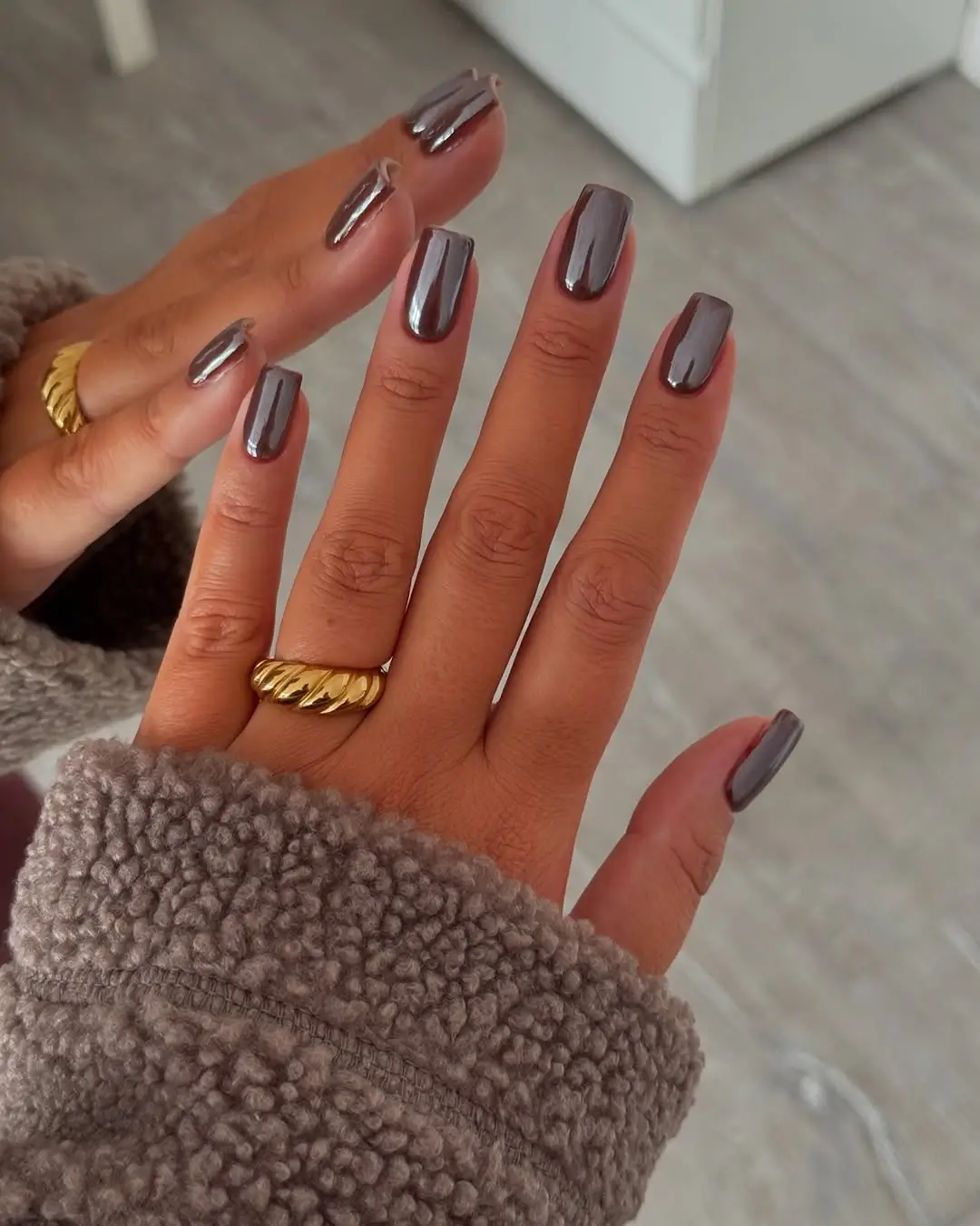 fall nail designs square shape 2026 Glossy Mocha Nails That Prove Simplicity Wins