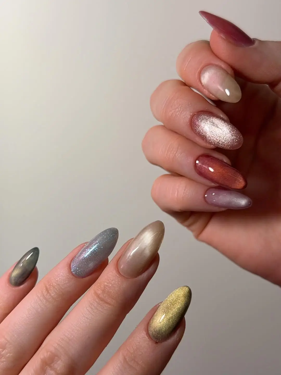 Fall Nail Inspiration 2026 Velvet Cat Eye Nails in Soft Metallic Autumn Shades