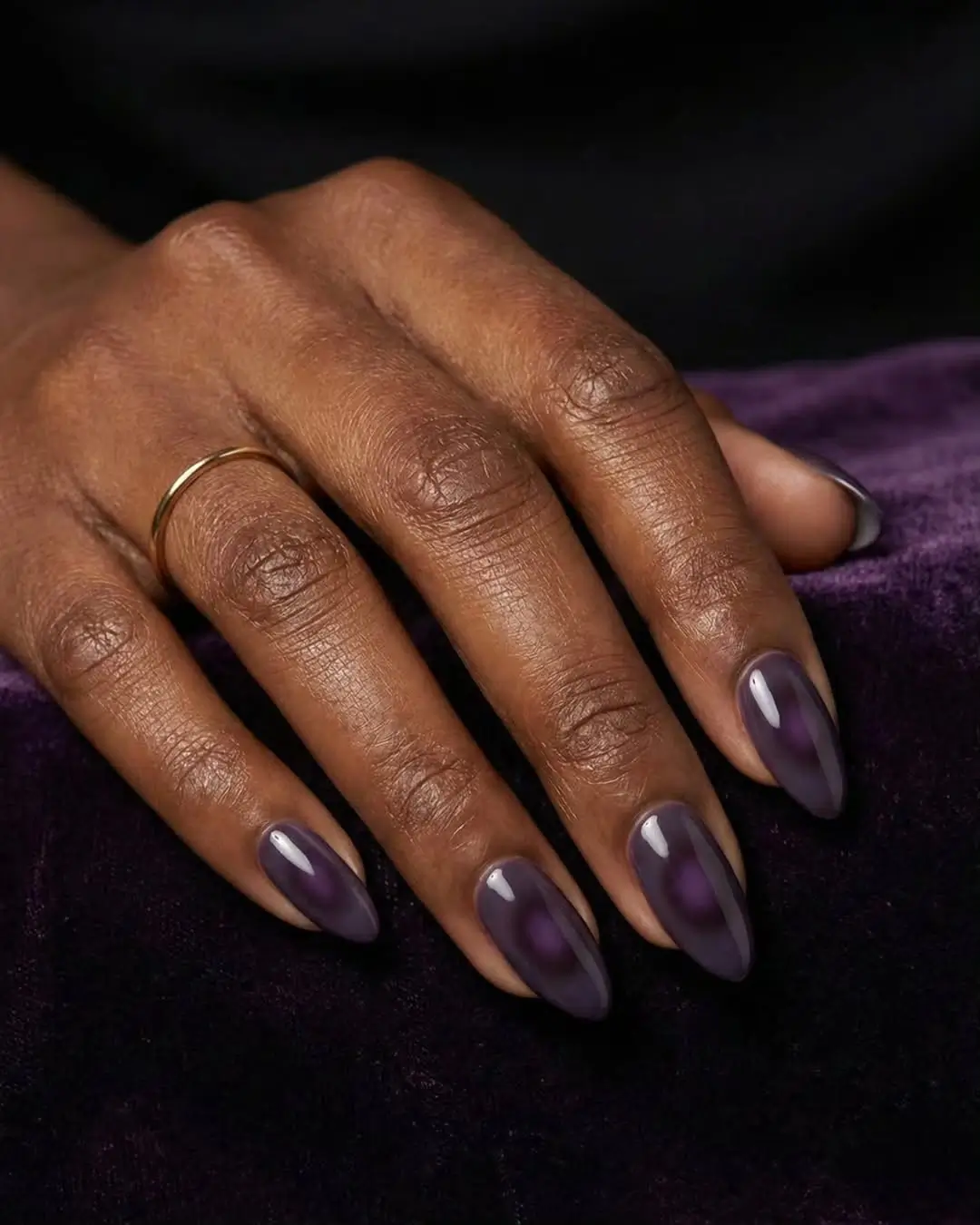 Deep purple almond fall nails colors for dark skin