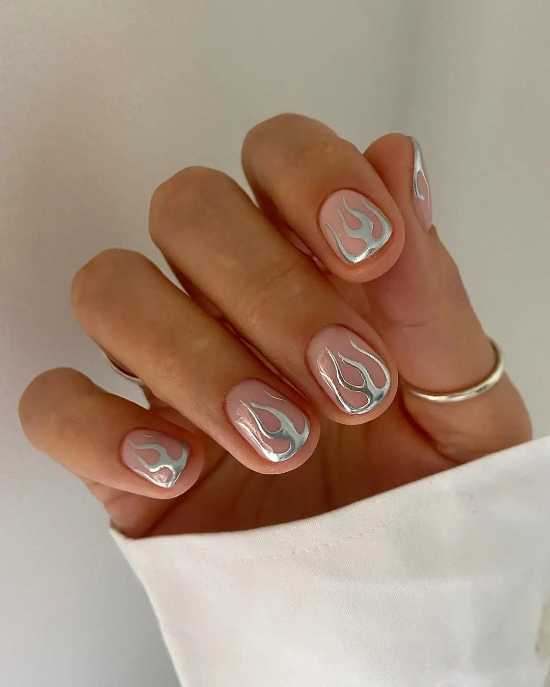 fall short coffin nails designs Short Nude Coffin Nails With Silver Flame Details