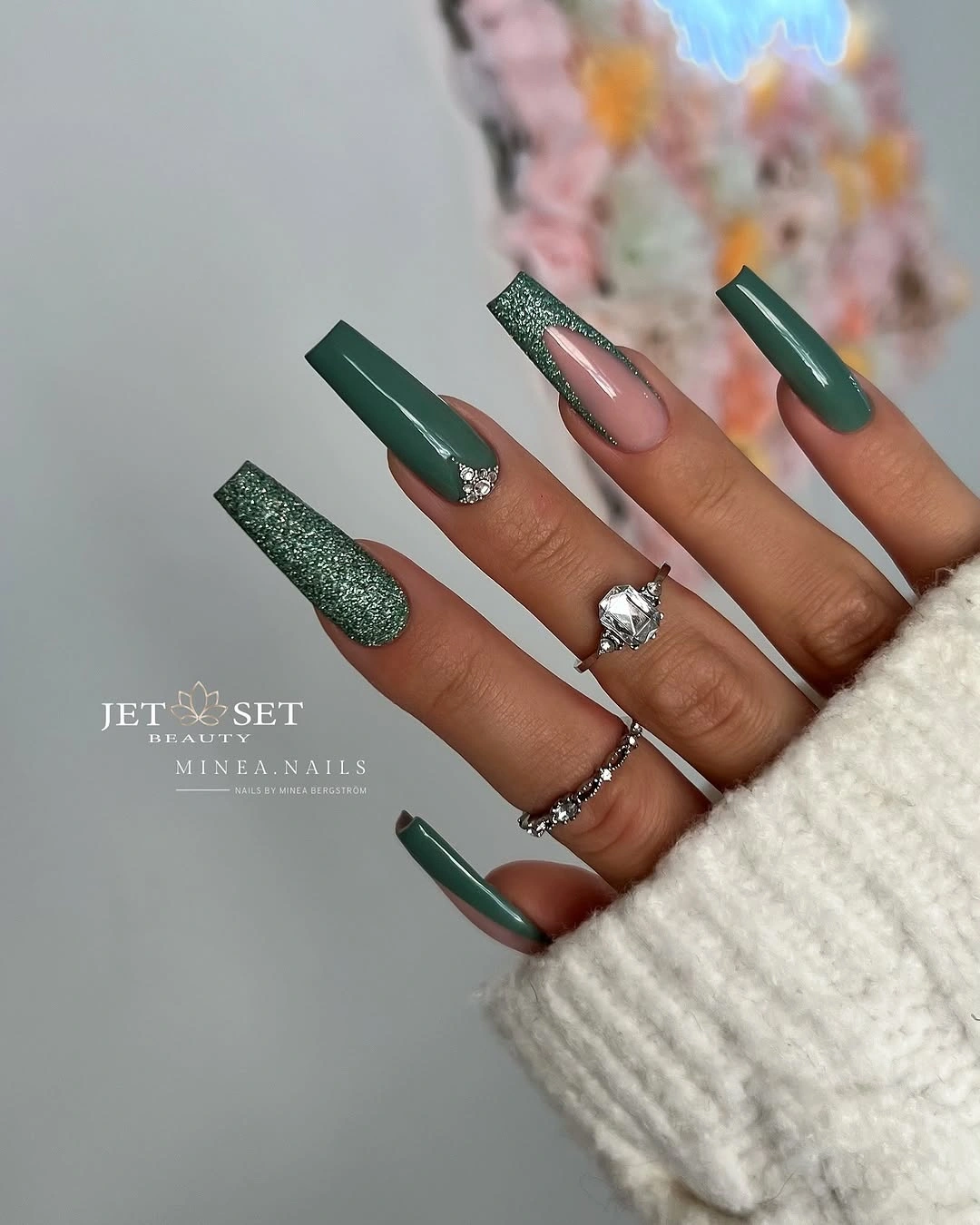 fall trendy nails 2026 emerald green coffin nails with glitter French tips