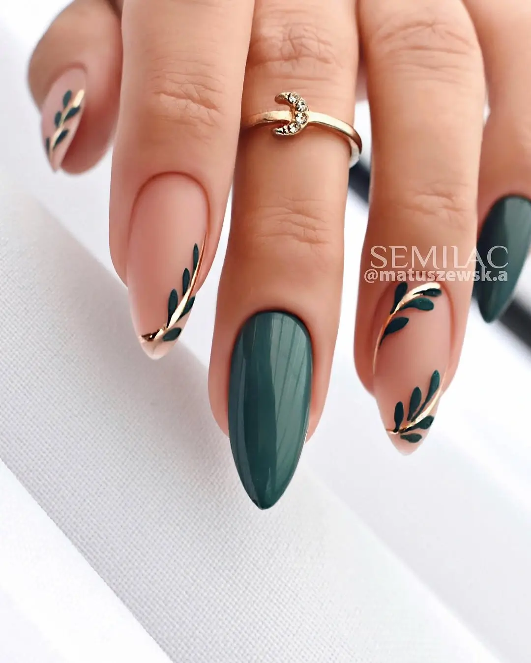 Fall wedding nails 2026 Forest Green Botanical Nails for Elegant Fall Ceremonies