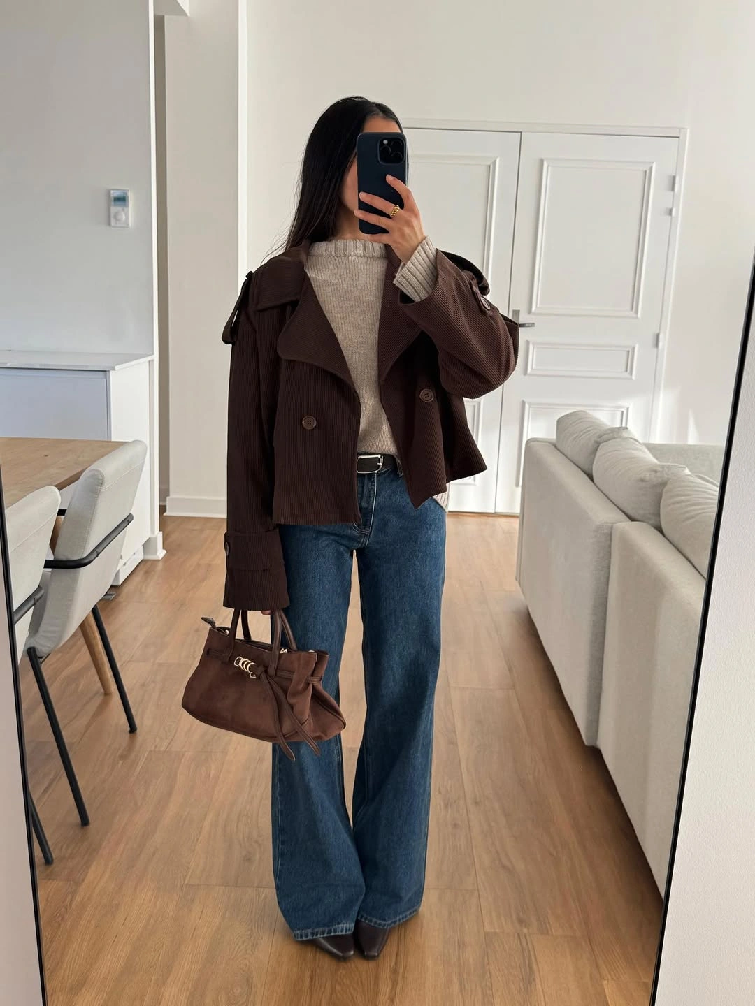 September outfit ideas 2026 Chocolate blazer and straight-leg jeans for polished everyday style