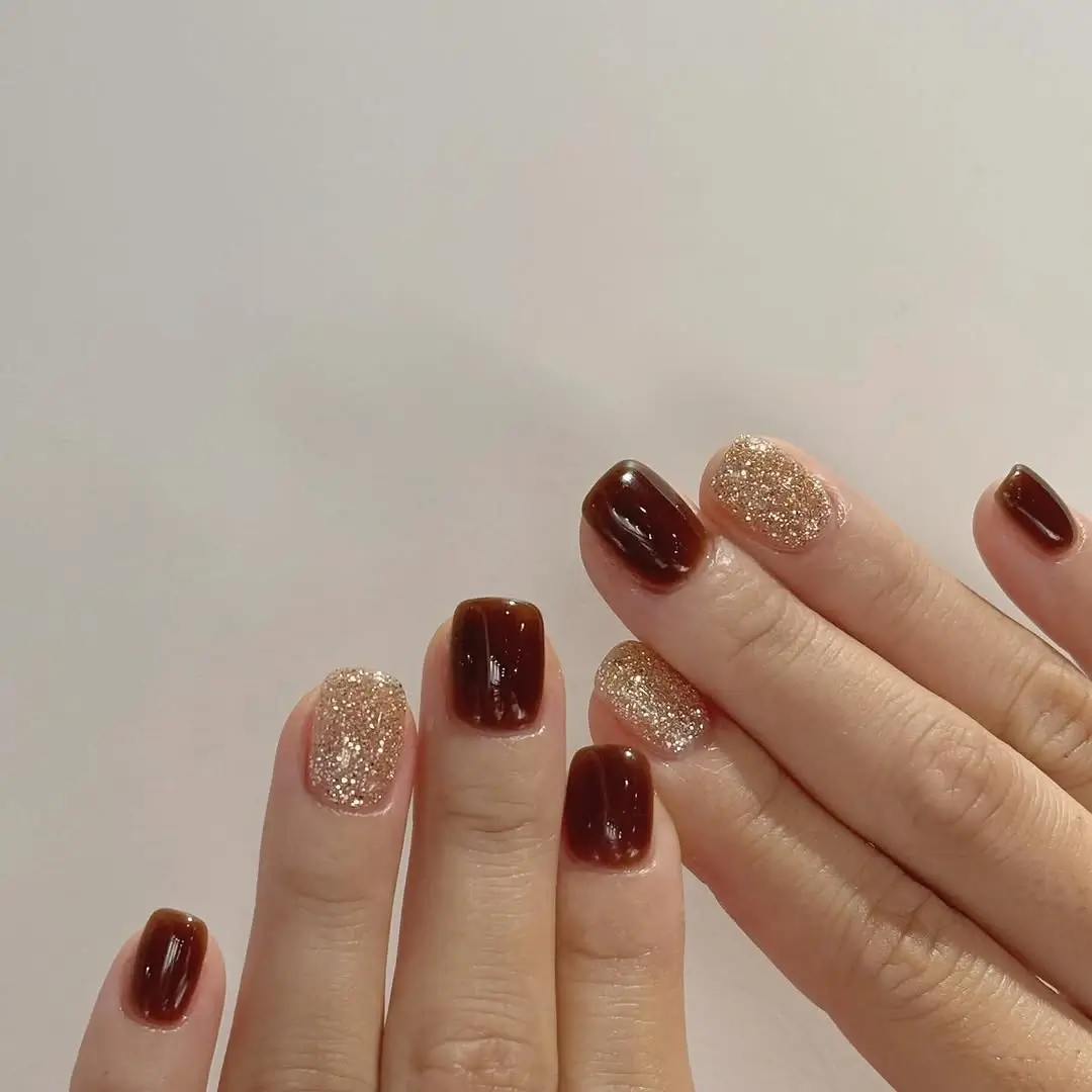 simple fall short nails Burgundy And Champagne Glitter For A Little Evening Sparkle