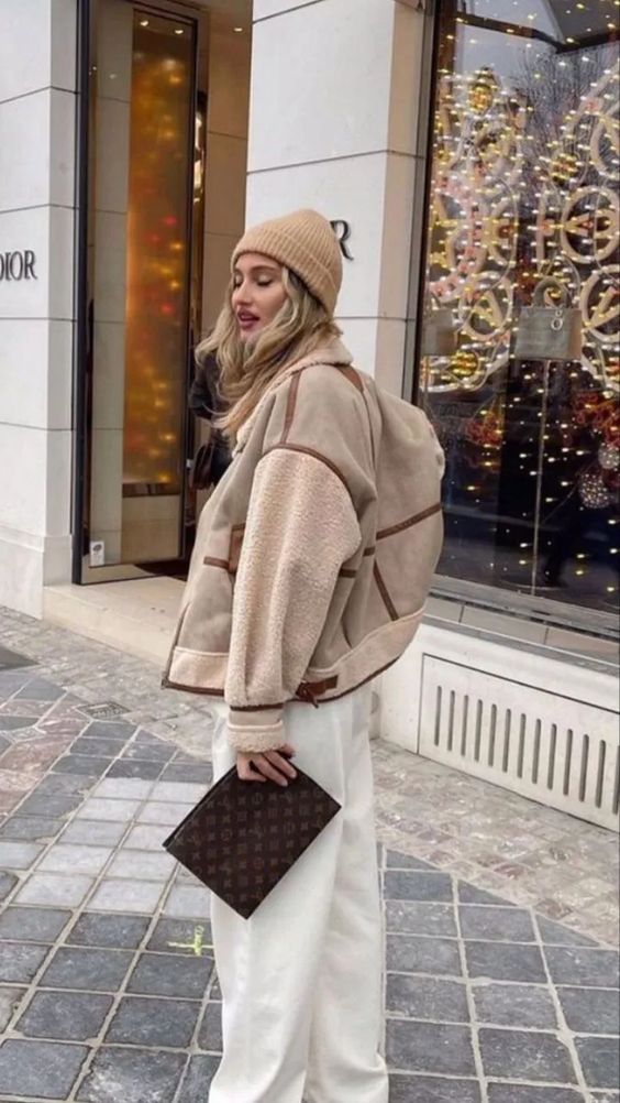 Long Grey Wool Coat Over Crewneck and Jeans — Winter Streetwear Outfits
