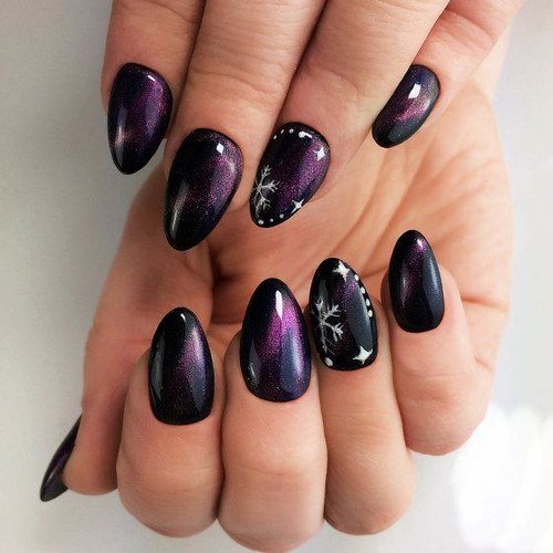 Purple Cat Eye Snowflake Accents — Winter Cat Eye Nails